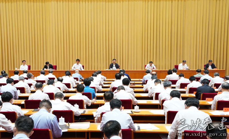8月28日至29日，中央第七次西藏工作座谈会在北京召开。中共中央总书记、国家主席、中央军委主席习近平出席会议并发表重要讲话。新华社记者 饶爱民 摄